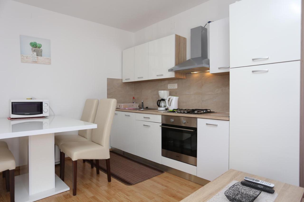 Apartments With A Parking Space Split - 11518 Extérieur photo